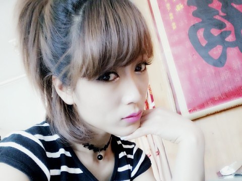 东北😘小妖海报