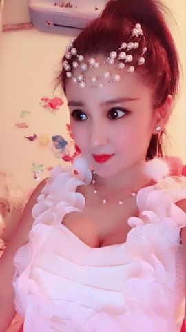 魅丽晴儿主播照片