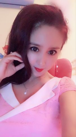 魅丽晴儿主播照片