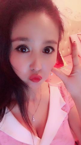 魅丽晴儿主播照片