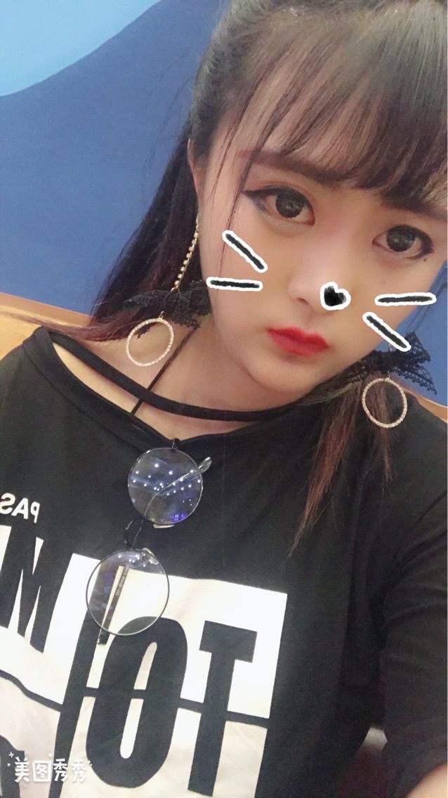。诺言。。的主播照片