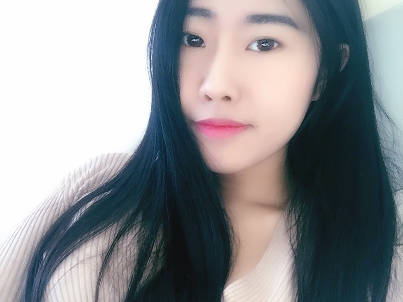 丑妹，的主播海报