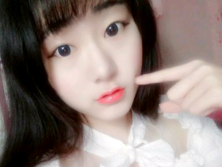 三月风，四月雨的主播照片