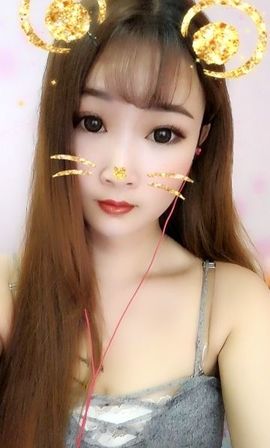 雪儿一个人挺好。主播照片