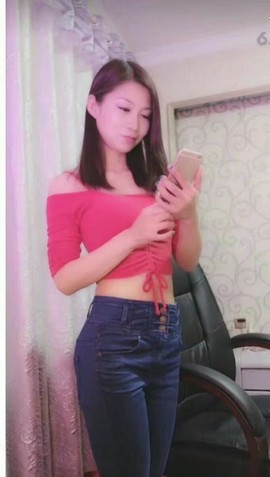 青青气质女神主播照片