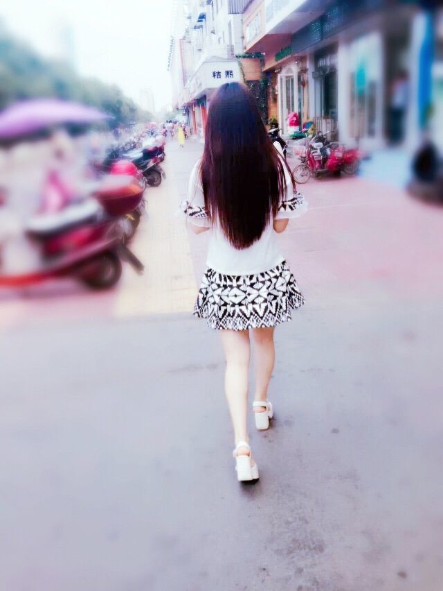 风中的风铃的图片