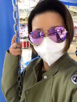 Lo蝶衣Ve主播照片