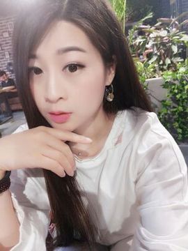AIじ爱可儿主播照片