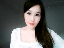 戈壁的旷野，胡杨的精主播照片