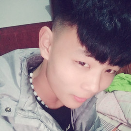 情侣小狗惹人踹主播照片