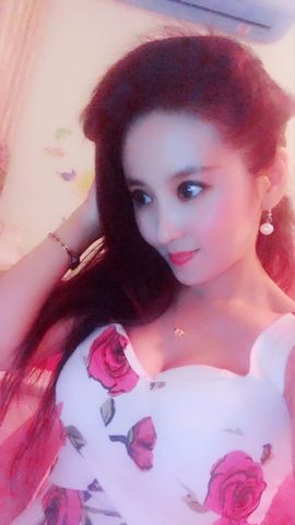 魅丽晴儿主播照片