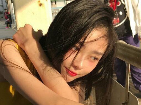 污力女王海报