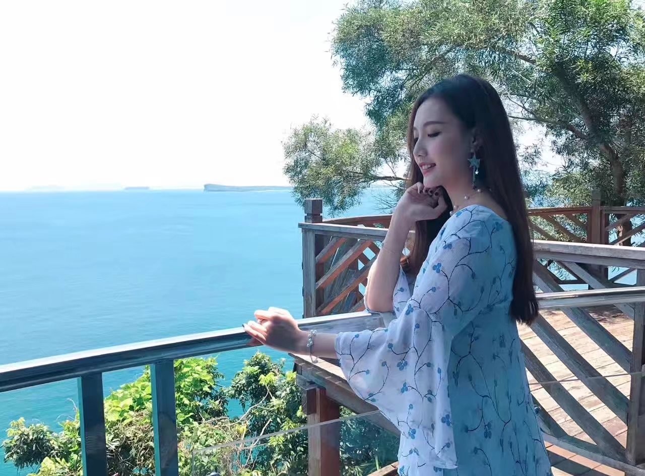 风中的风铃的图片