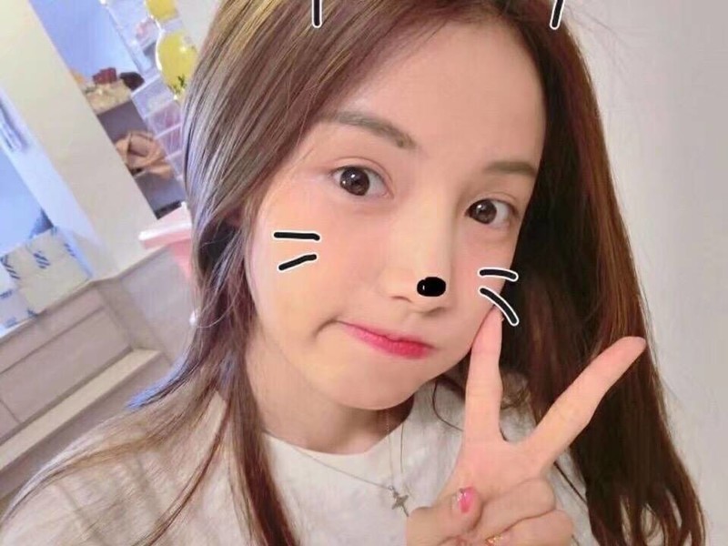 阿拉蕾悦儿💋的主播海报