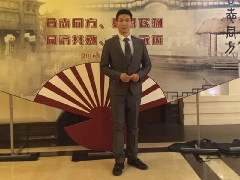 爱上朗读的主播海报