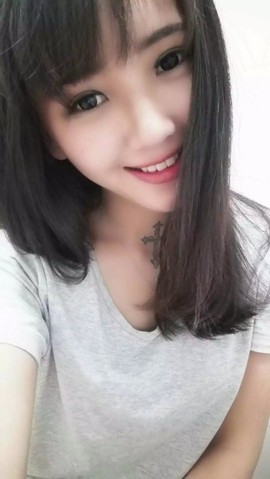 陆七萬主播照片