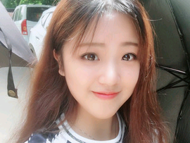 三锅c主播照片