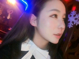丶郝梦主播照片