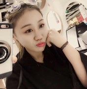 小溪溪求关注。