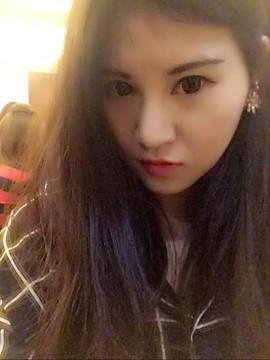 唱歌的糖糖主播照片