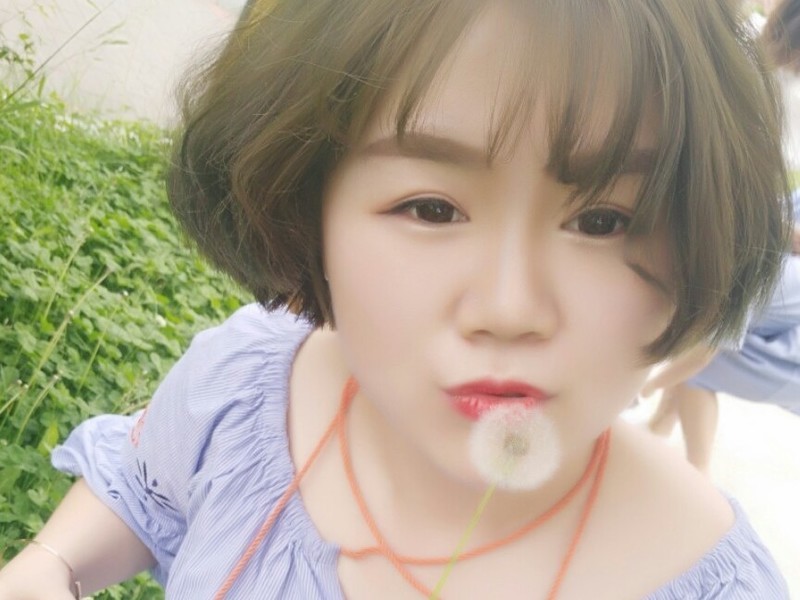 小小芒果布丁的主播海报
