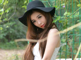 曼无双主播照片