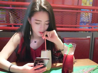 ~萭ざ橴~~的主播照片