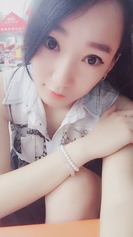 萌萌咳嗽休息主播照片