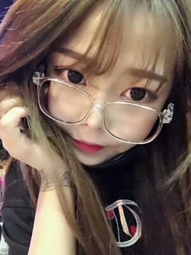 茜宝ovo主播照片