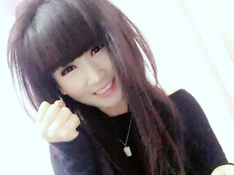 小默的的主播海报
