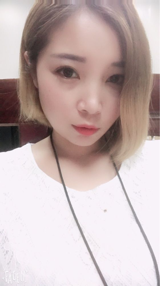 淡淡，原來是個(gè)漢子的主播照片