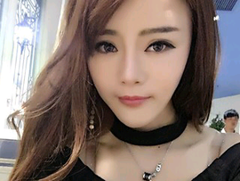 李刚t1主播照片