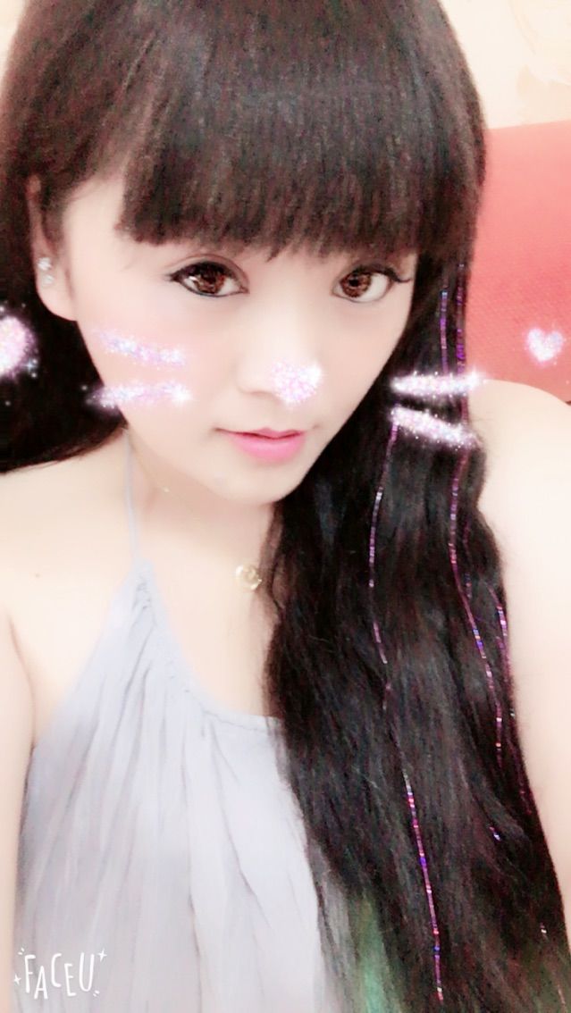 じ☆ve灬銅銅很乖ゝ的主播照片