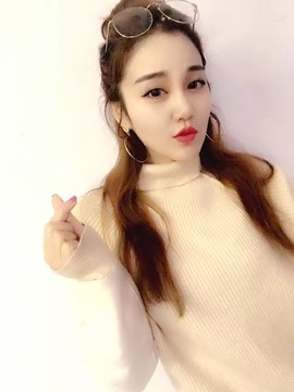 李阿赛明天开播火车上主播照片