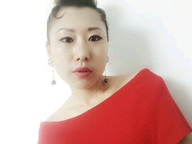 笑对人生up主播照片