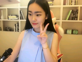 玲珑小影仙女下凡主播照片