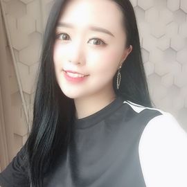 一生荆棘主播照片