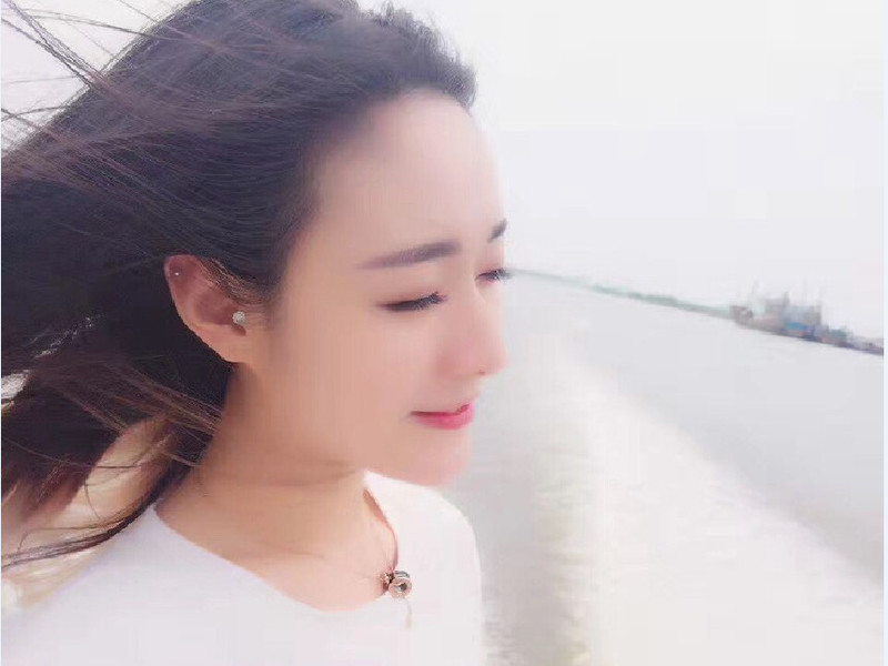 时秒..的主播海报