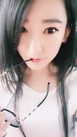 萌萌咳嗽休息主播照片