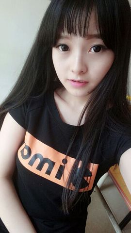 小艺馨👄回家喽主播照片