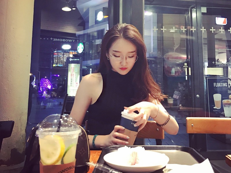 一丝儿的主播海报