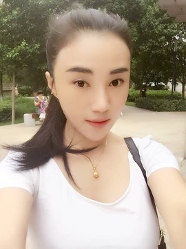 大连贤治主播照片