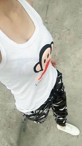 玥玥全6最拉主播照片