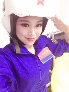 优雅的歌声主播照片