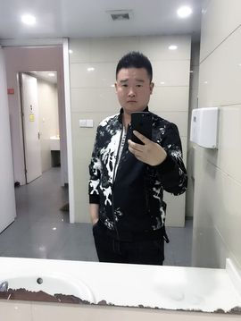 一只小杨哥主播照片