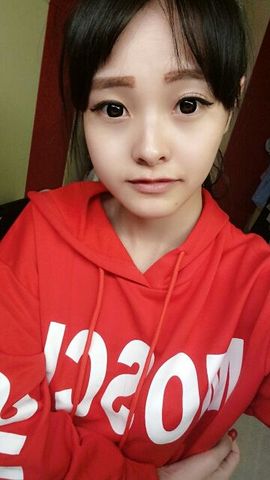 小艺馨👄回家喽主播照片