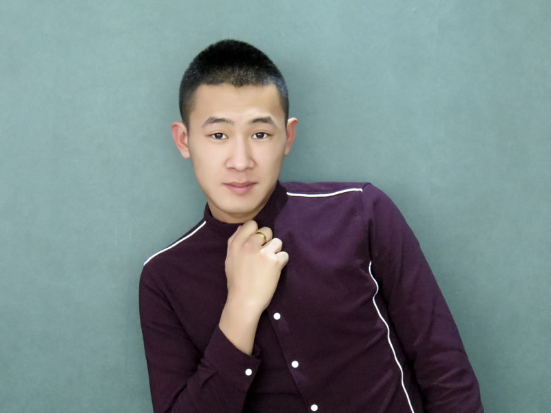 你好，王小有的主播海报