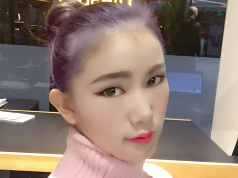 我妈女儿好哇塞💫海报