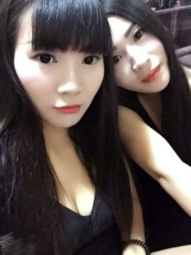 彭小萌主播照片