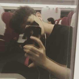 一琛.主播照片